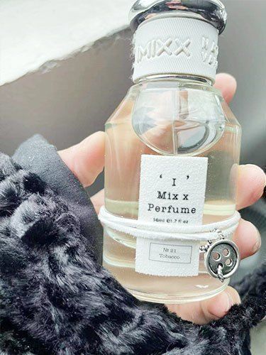 No.21 Tobacco Vanille Perfume photo review
