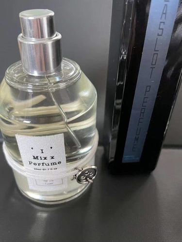 No.18 Lost Cherry Perfume photo review