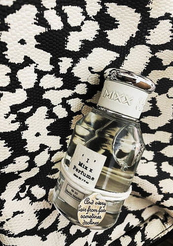 No.30 La Fille De Berlin Perfume photo review