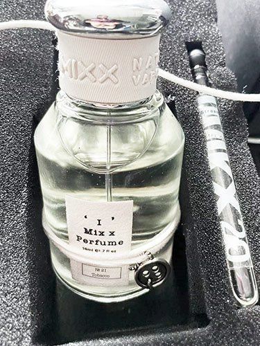 No.21 Tobacco Vanille Perfume photo review