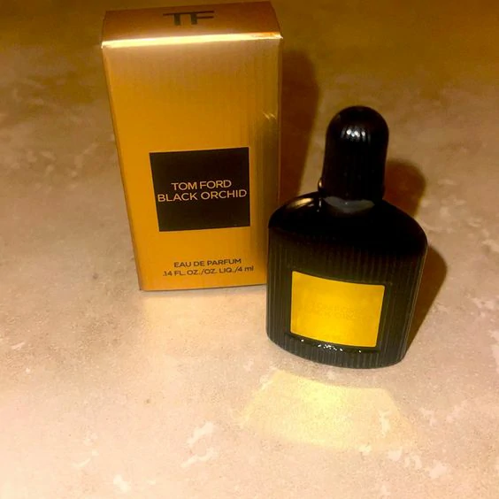 What does Tom Ford Black Orchid smell like