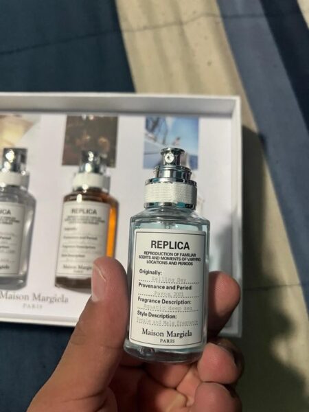 replica sailing day travel size