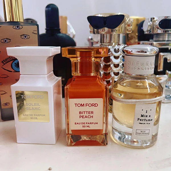 Similar to Soleil Blanc by Tom Ford