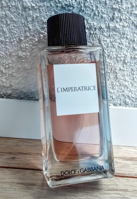 What Similar fragrances to L'Imperatrice? An Affordable Alternative That Smells Just as Good!