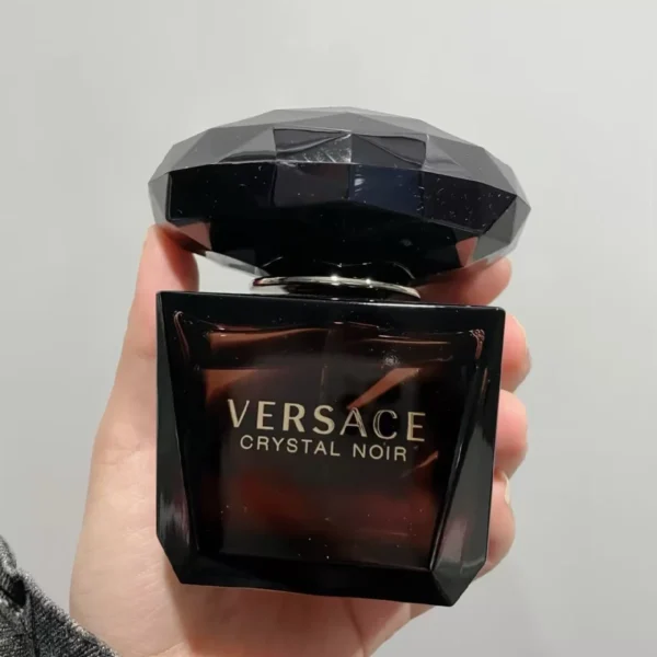 Perfumes Similar to Versace Bright Crystal