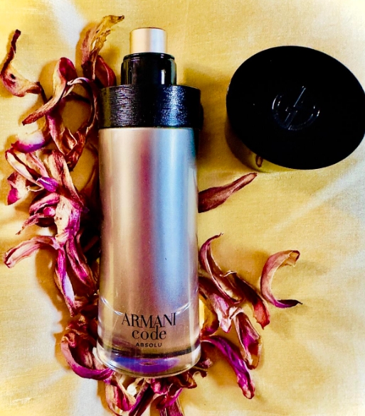 Is Armani Absolu Cologne the Right Scent for You? Here’s What to Expect!