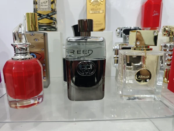 How to Find the Best Maison Margiela Flower Market Dupe: A Supply Chain Expert’s Guide to Long-Lasting Fresh Florals 3 Side-by-side cost and packaging comparison between a $160 designer floral perfume and a direct-to-consumer high-concentration alternative.