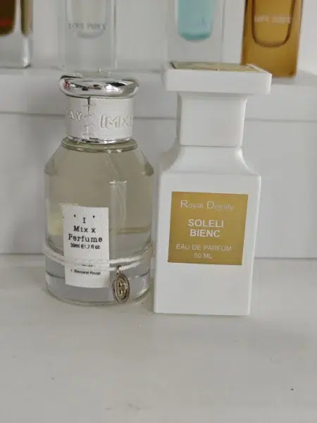Side-by-side comparison of an expensive designer summer fragrance and iMIXX No. 20, a high-quality Tom Ford Soleil Blanc dupe.