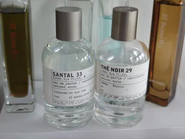 How to Find the Best Le Labo Dupes in the USA: An Industry Insider's Guide to Smelling Expensive 4 Side-by-side cost breakdown comparison of a luxury Le Labo perfume versus a premium USA inspired-by alternative fragrance.