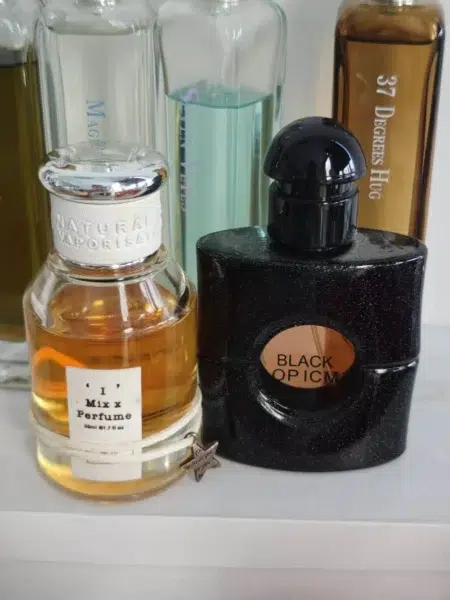 Visual breakdown of retail pricing for a $150 designer gourmand fragrance compared to a high-concentration factory-direct Extrait de Parfum alternative in the US market.