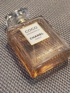 How to Find the Best Coco Mademoiselle Dupe: A Supply Chain Expert’s Guide to Notes, Longevity, and Price 2 Luxury Coco Mademoiselle fragrance compared with an affordable inspired perfume alternative