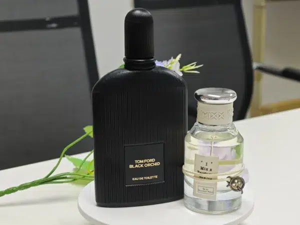 How to Choose the Best Tom Ford Black Orchid Dupe in 2026: A Perfumer’s Factory-Level Guide to EDP vs Parfum, Longevity & Value 2 Tom Ford Black Orchid and an affordable Black Orchid-inspired perfume shown side by side for scent and value comparison