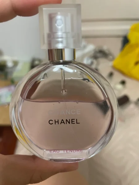 How to Choose Chanel Chance Dupes in the USA: A Perfumer’s Guide to Every Chance Version, Scent Chemistry, Dry-Down & Longevity 1 Chanel Chance Eau Tendre and inspired fragrance side-by-side comparison for USA perfume shoppers
