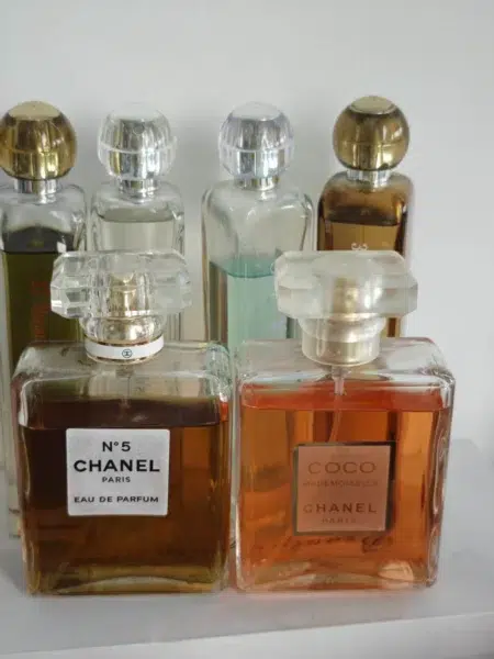 How to Choose a Coco Mademoiselle Dupe in the USA: A Perfumer’s 6-Hour Wear Test, Scent Architecture & Value Guide 5 Chanel Coco Mademoiselle and IMIXX No.14 perfume bottles side-by-side comparison